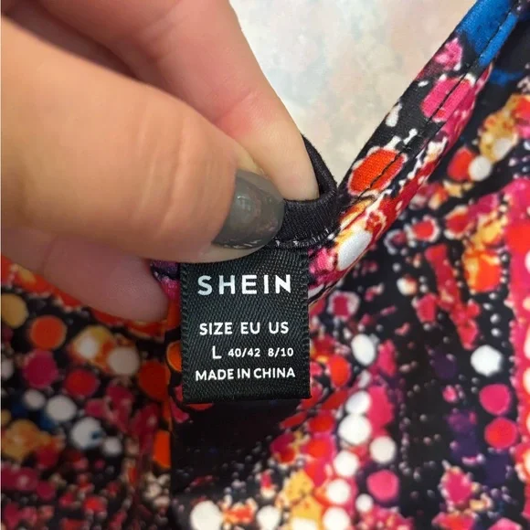 SHEIN Multicolor Abstract Pattern Dress - Picture 4 of 4